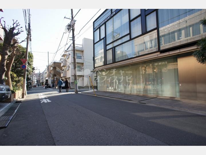 物件前通り【小林ビル】