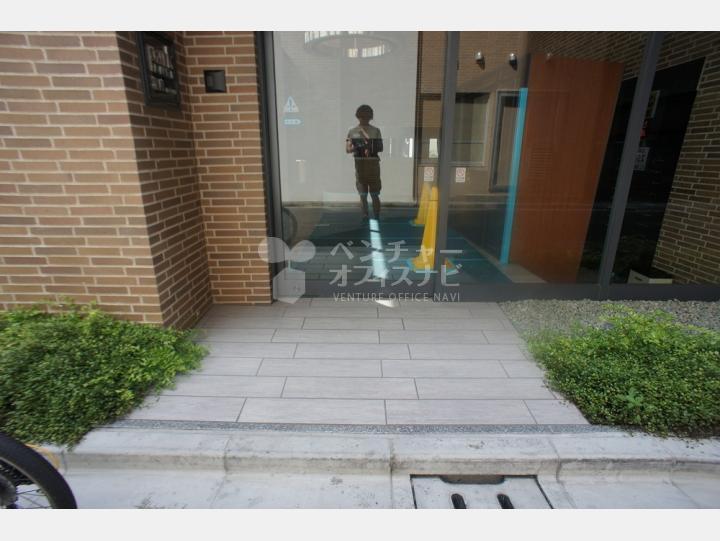 入口【パークリュクス銀座mono】