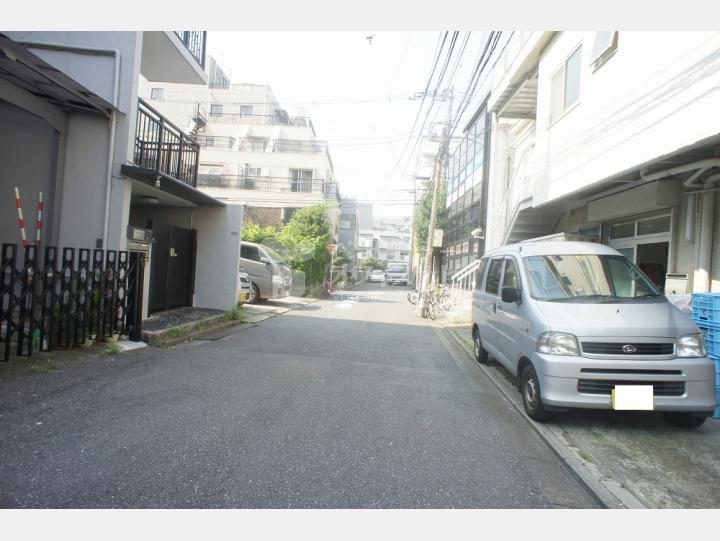 物件前の通り【戸蒔ビル】