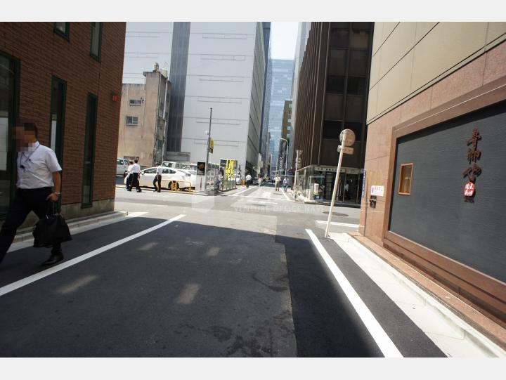周辺道路　【エー・エスビルディング】