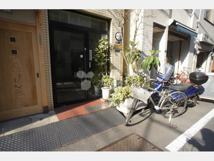 入口【友高ビル】