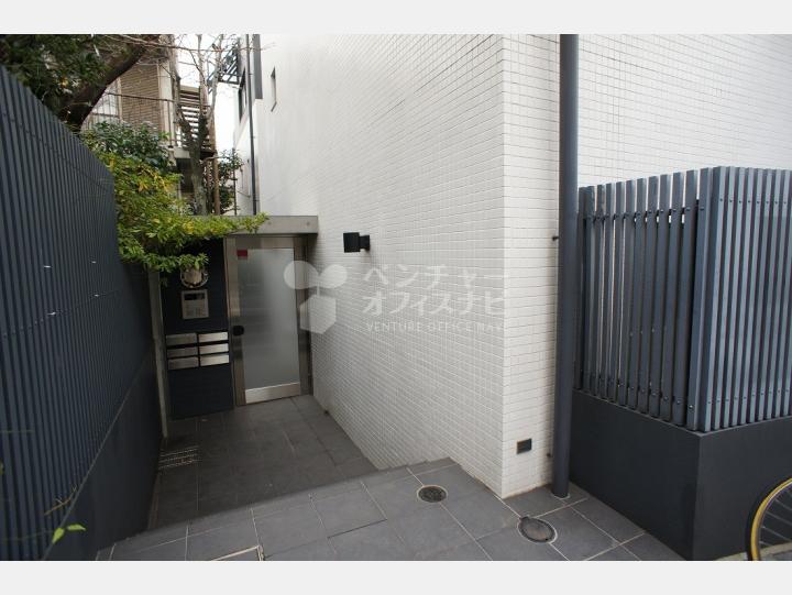 入口 【K's Apartment(K'sアパートメント)】