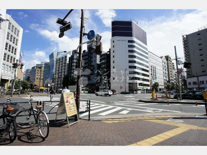 物件前通り【吉岡ビル】
