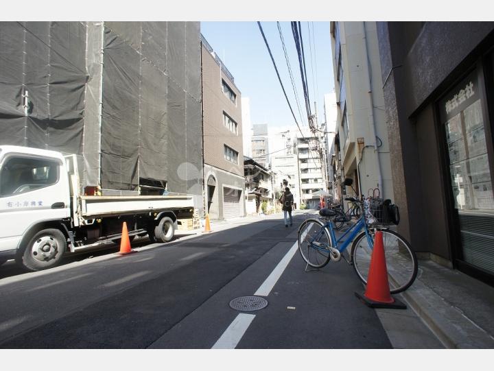 前面道路【マキプラザ】