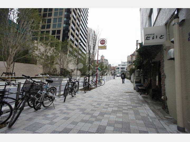 前面道路【六本木マンション】