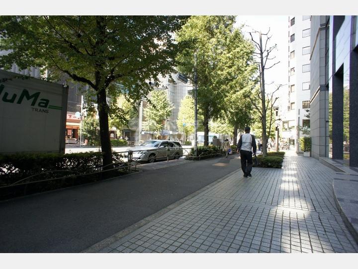 物件前通り【日本生命虎ノ門ビル】