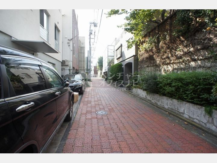 前面道路【渋谷Ｅ－ＢＬＤ】