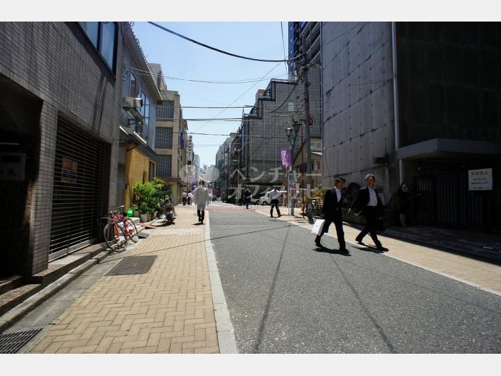 周辺道路 【新宿高山ビル】
