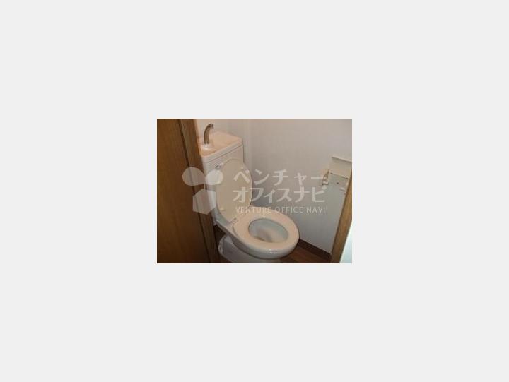 【アーバンホワイトハウス】