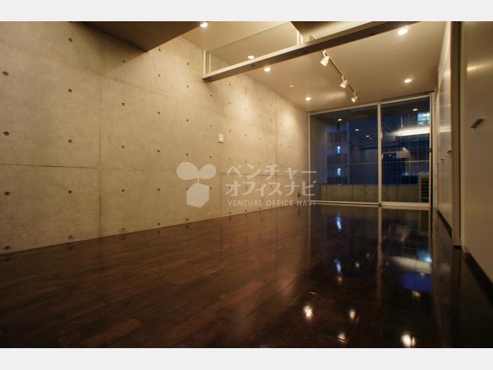 LDK12.2畳+Bed room7.2畳 【イプセ渋谷】