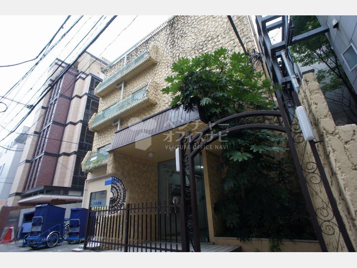 外観 【鹿鳴館ハイツ原宿】