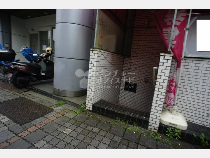 入口【VIP西池袋大黒ビル】