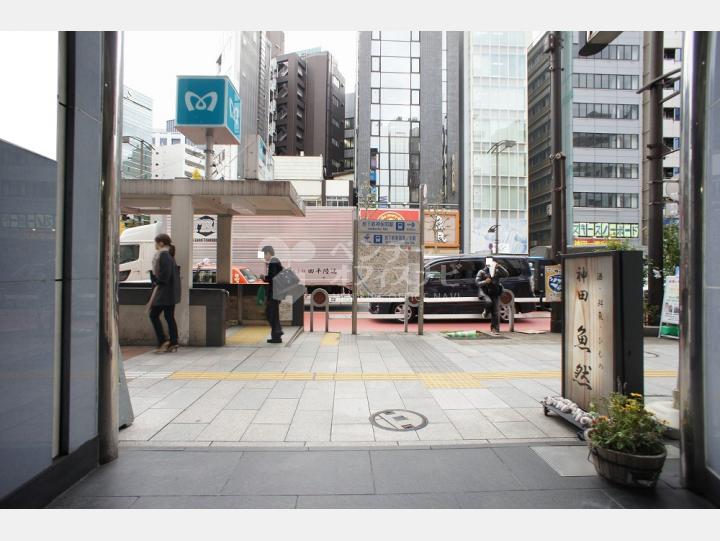 ビル前面道路【小川町Ｂ５ビル】