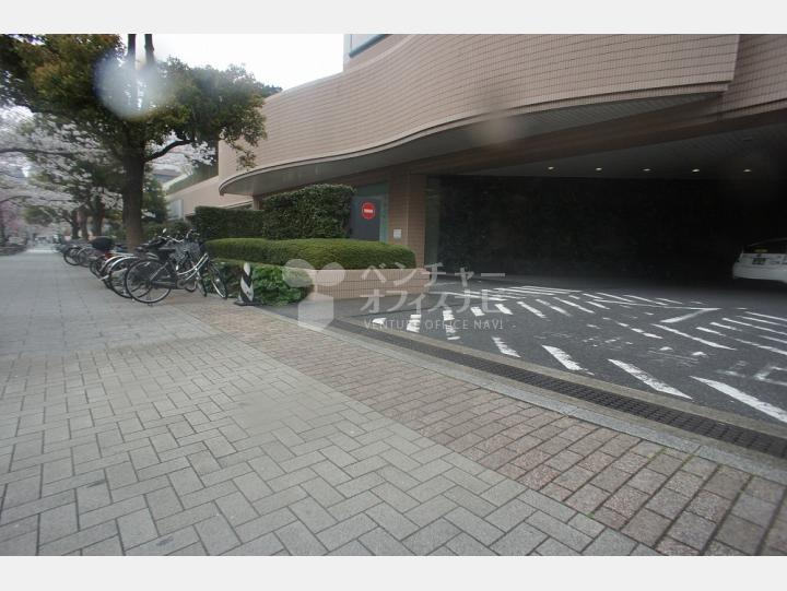 入口【聖路加タワー】