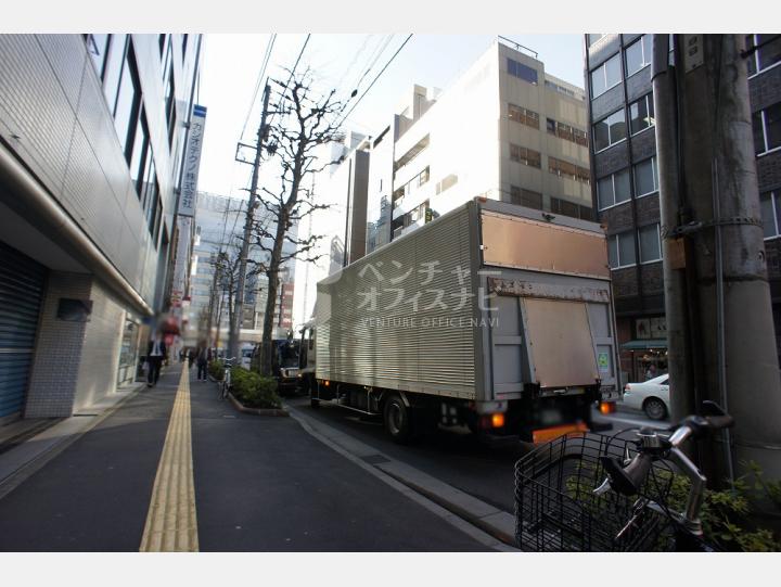 前面道路【鈴惣ビル】
