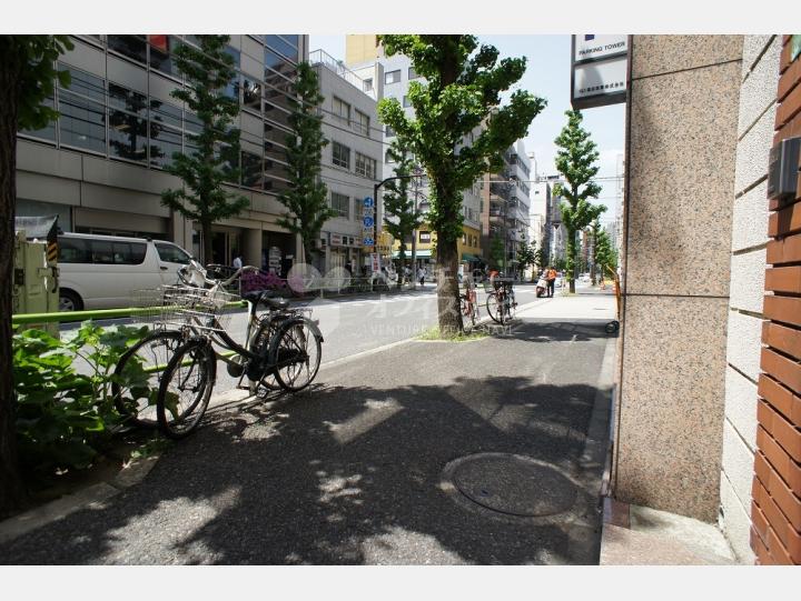 ビル前面道路【鈴仙ビル】