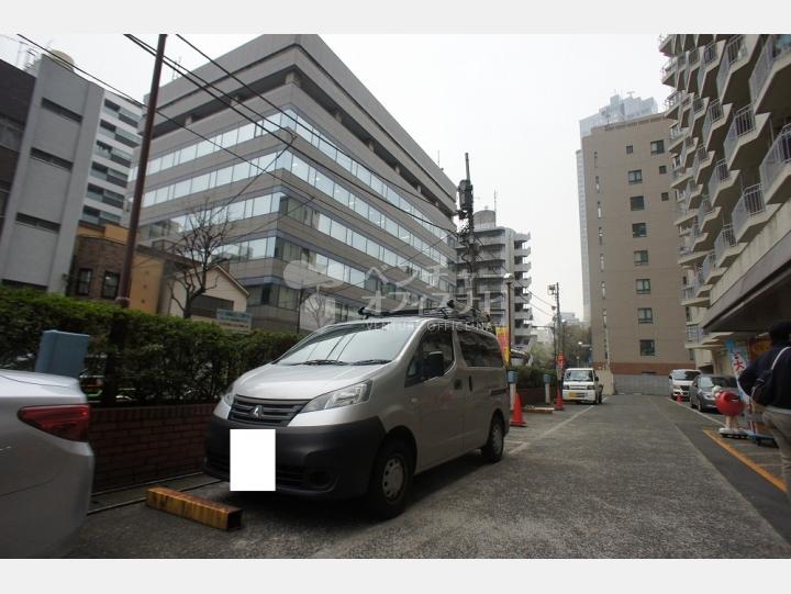 物件前通り【築地永谷コーポラス】