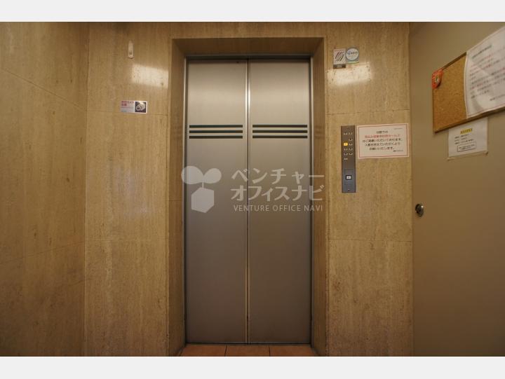 エレベーター【銀座ワカホビル】