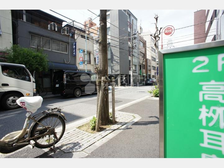 建物前通り【人形町FSビル】