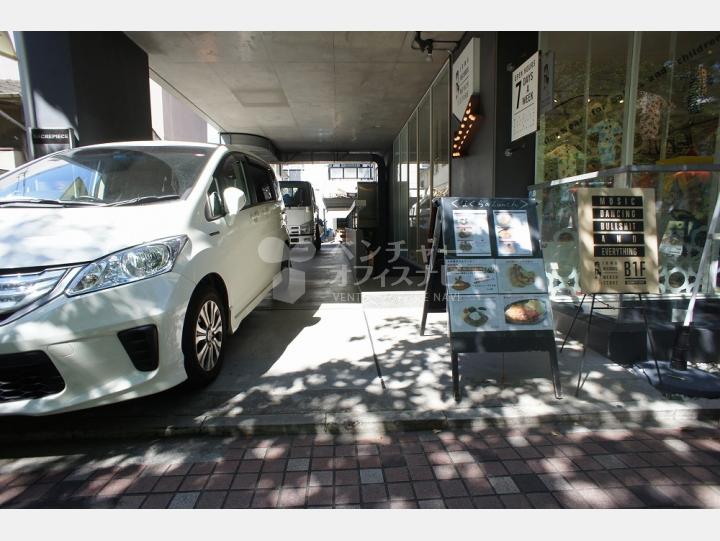 入口周辺【SACREPIECE】