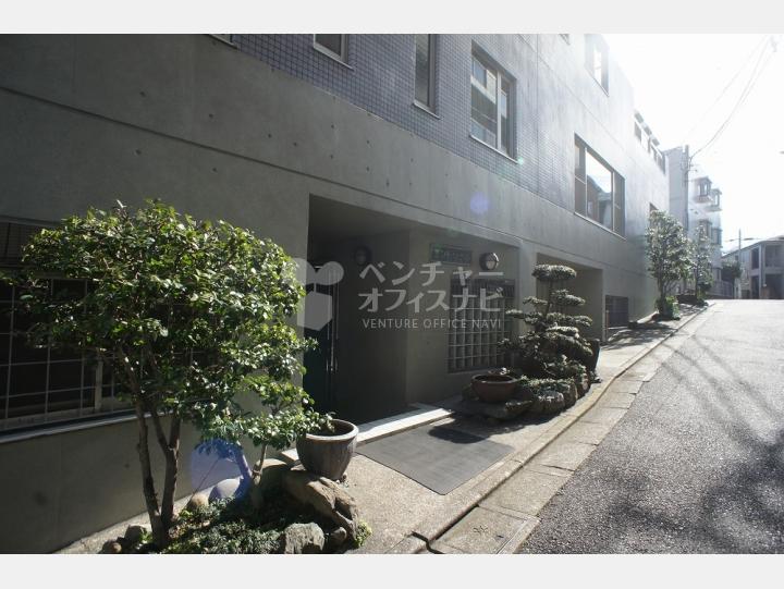 入口 【エンドウビル】