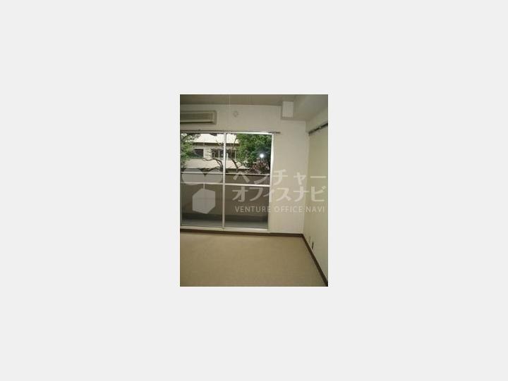 室内【サンパティオ高田馬場】