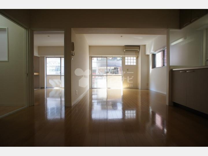 室内 SOHOマンション 【三信マンション】