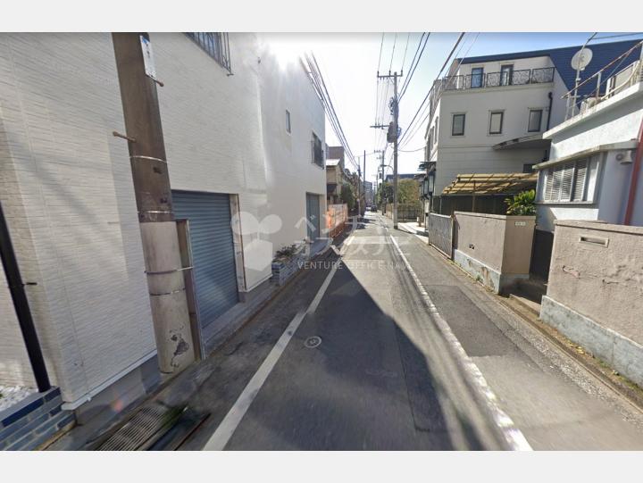 【前面道路】つのくにやビル