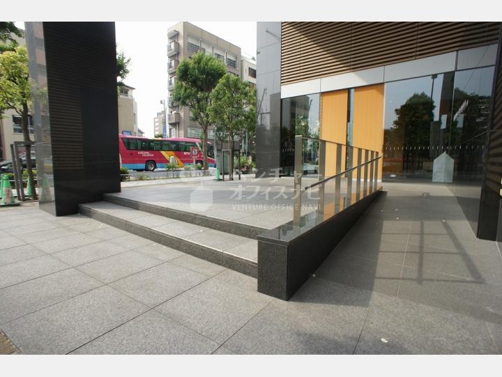 入口周辺【アトラスタワー西新宿】