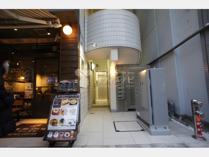 入口【アキックスエビスビル】