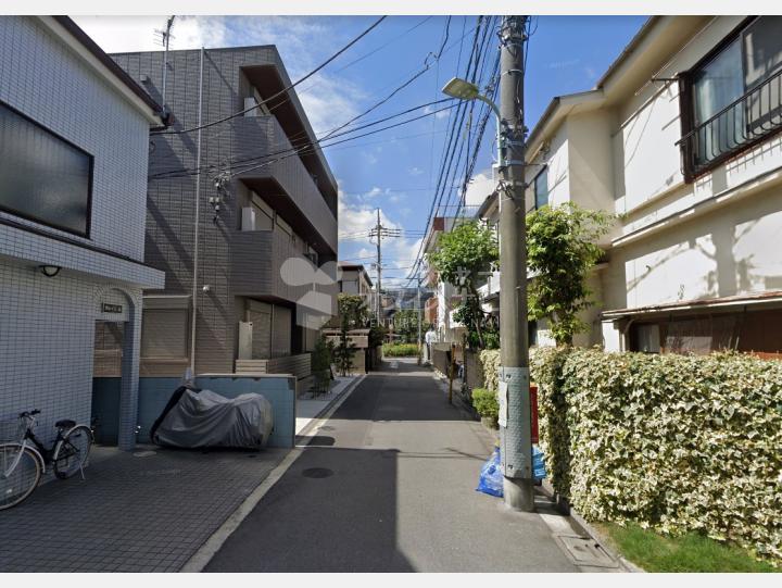 【前面道路】グレイスA