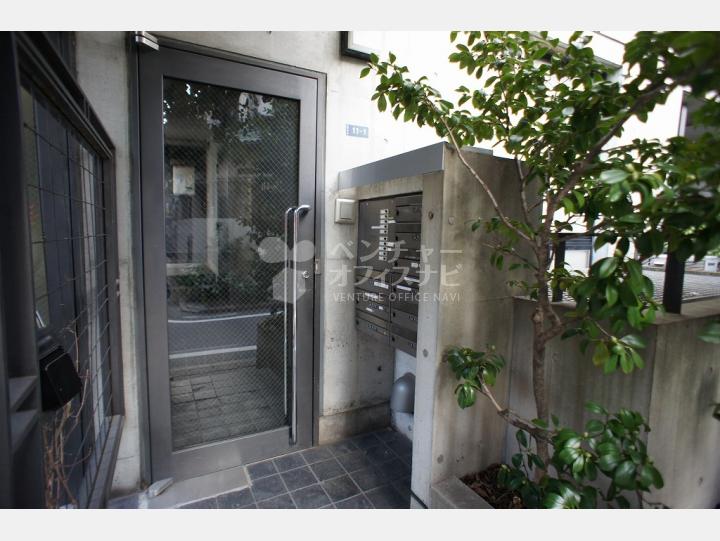 物件入口【CRYSTAL　MU　HIROO】