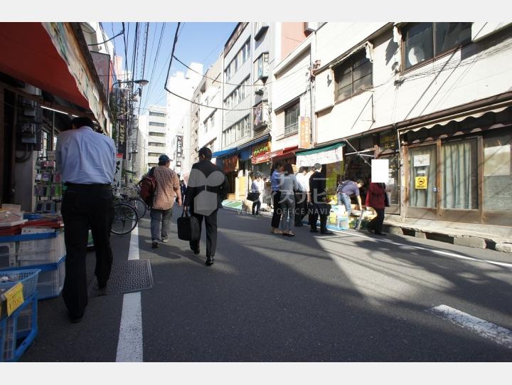 前面道路【中部電材ビル】