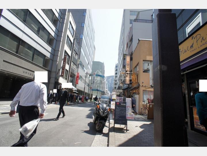 物件前通り【朝日ビル本館】