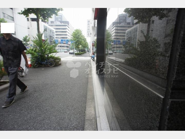 前面道路【楓ビル】
