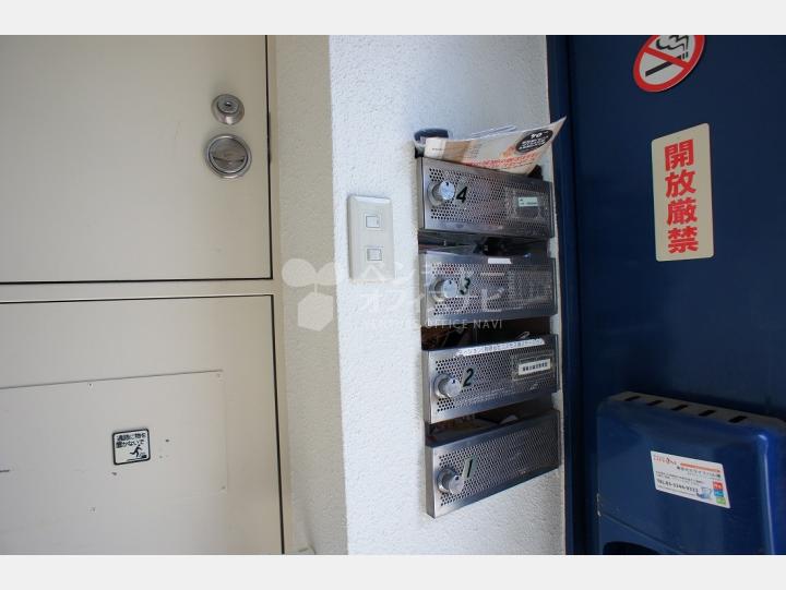 入口付近【白金台ビル】