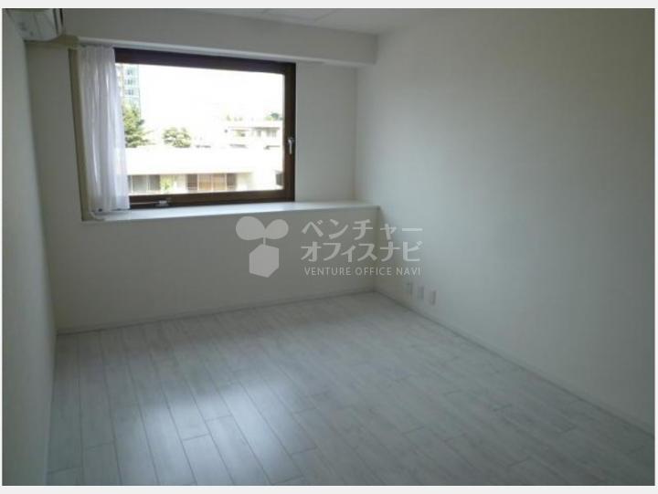 SOHOマンション【パシフィック乃木坂 509号室】