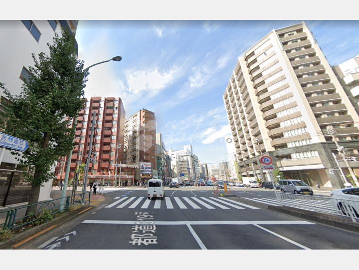 【前面道路】根岸クロスタワー