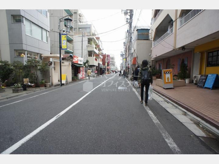 前面道路【代々木いずみマンション】