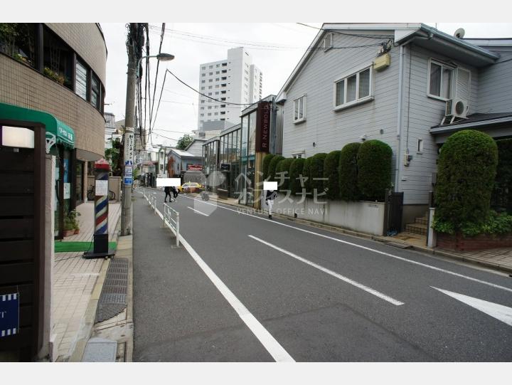 前面道路【三橋荘】