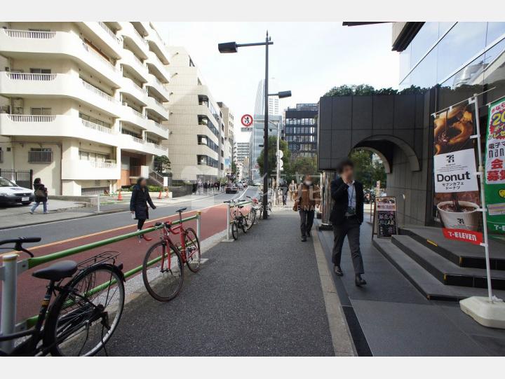 物件前通り【虎ノ門きよしビル】