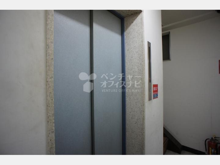 エレベーター【銀座サクラヤビル】