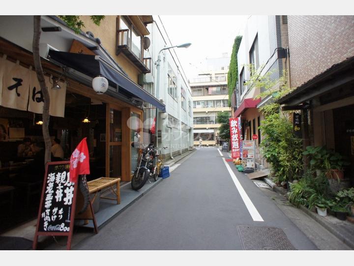ビルの前の通り【後藤ビル】