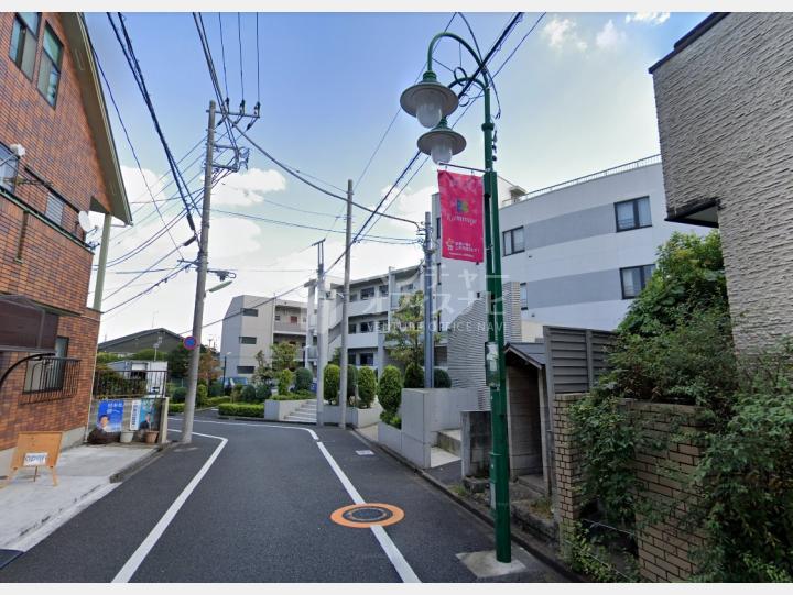 【前面道路】ビューハイツ・アライ