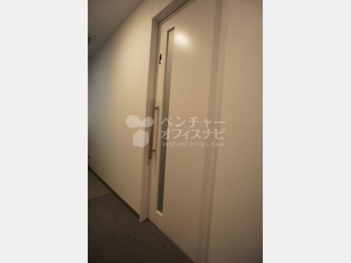 男女別トイレ【CROSSCOOP新宿AVENUE】