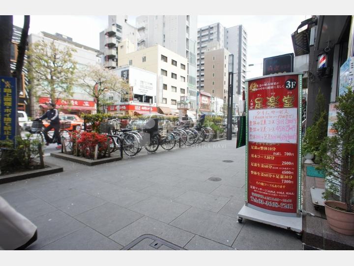 建物前通り【人形町ＴＮビル】
