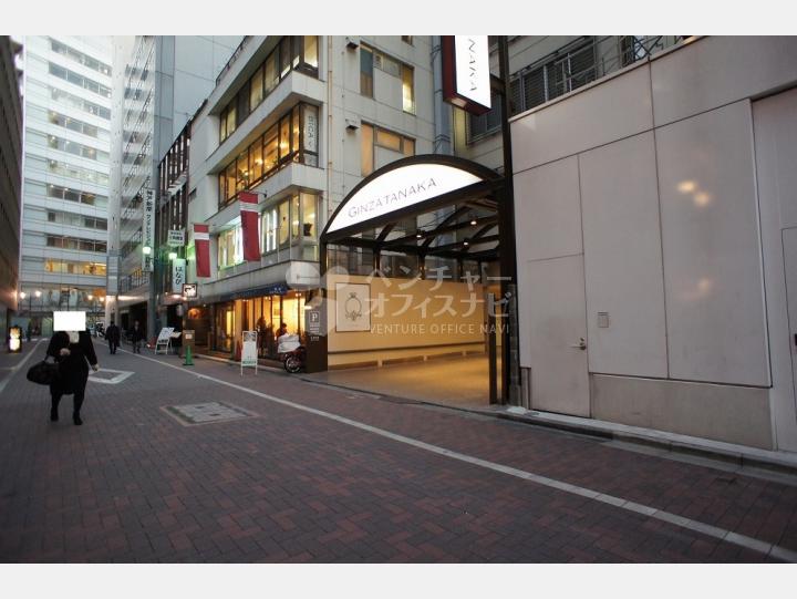 物件前の通り【GINZA ARROWS】