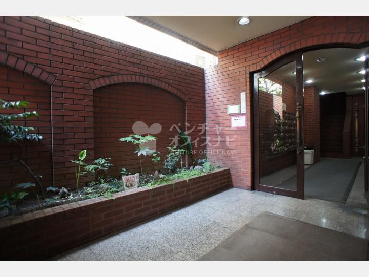 入口　共用部　【オリエント新宿】