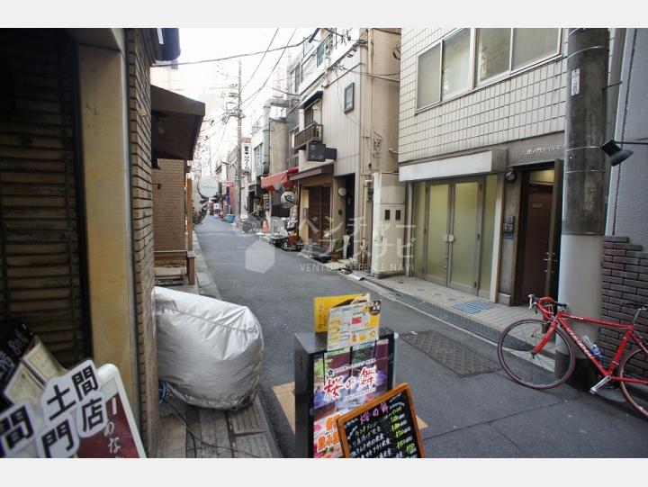 物件前通り【富田屋ビル】