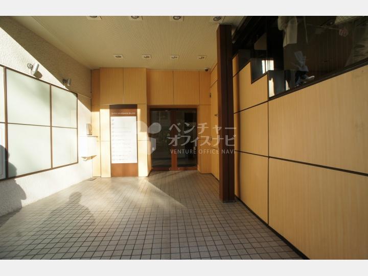 入口【新赤坂ビル】